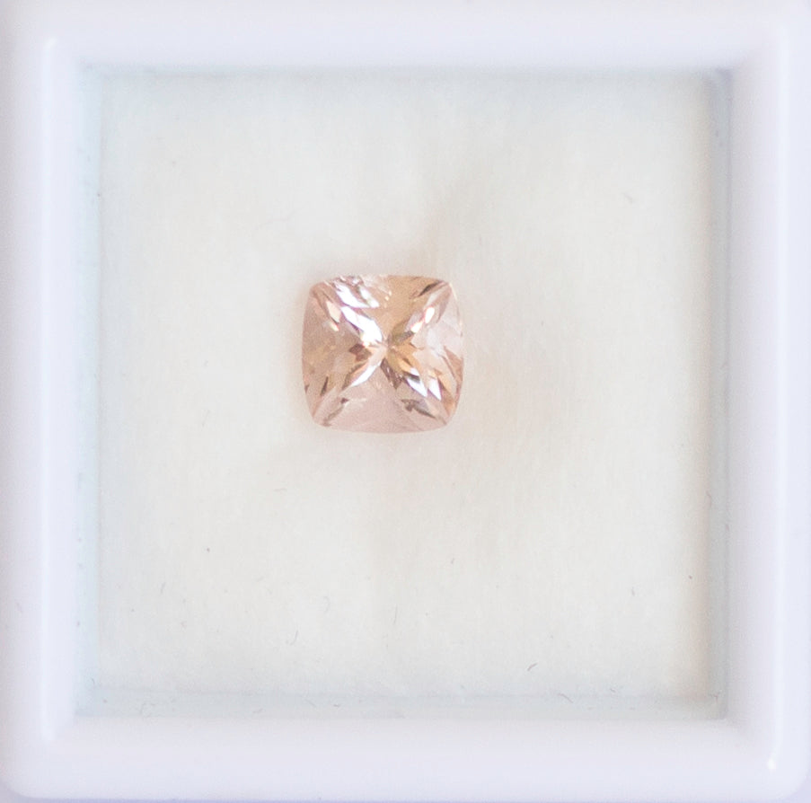 0.95ct Morganites
