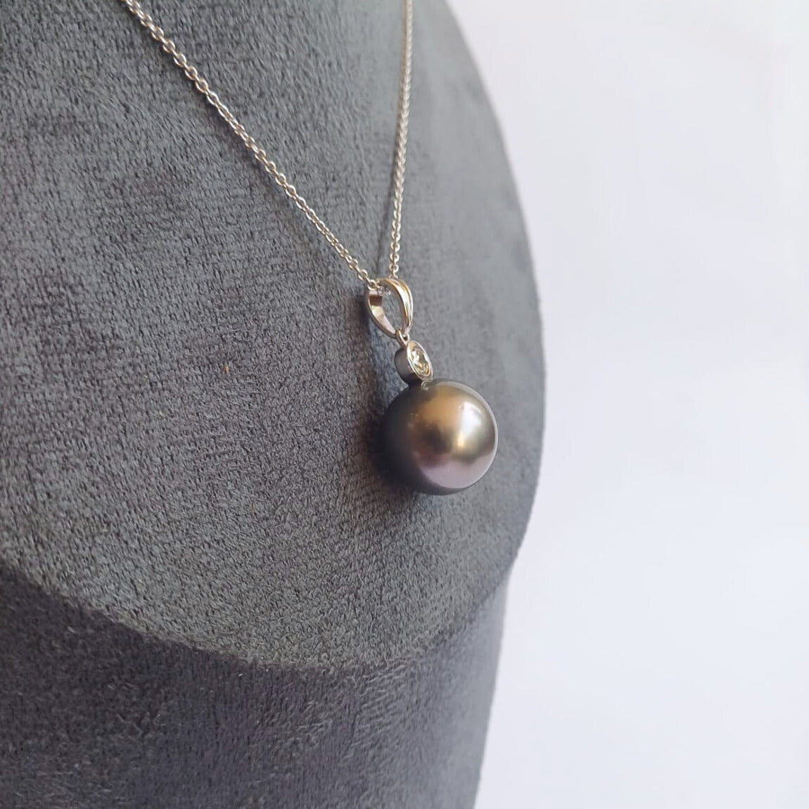 White Gold Diamond & Tahitian Black Pearl Pendant