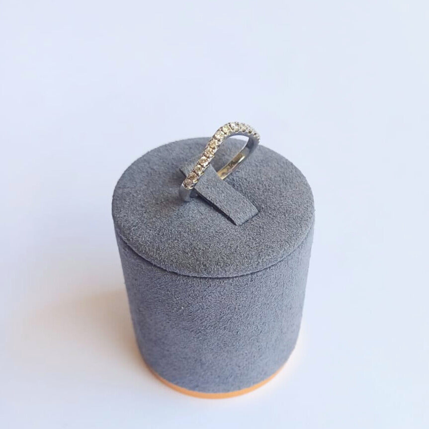 White Gold Curved Sideband