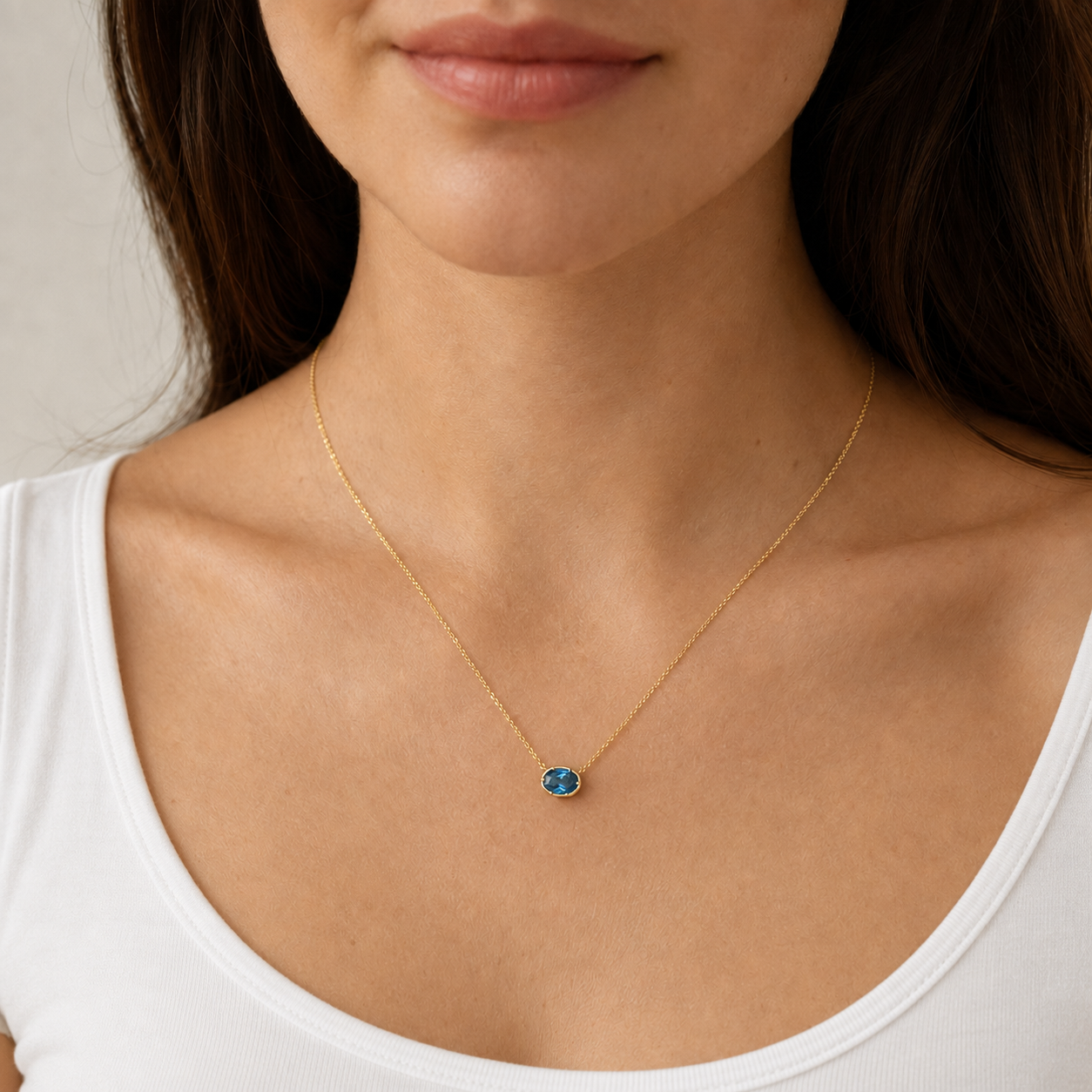 9kt Gold London blue topaz necklace