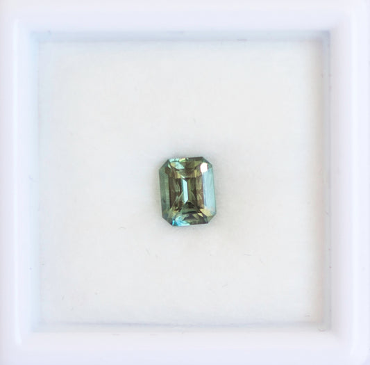 0.69ct Peacock Sapphire