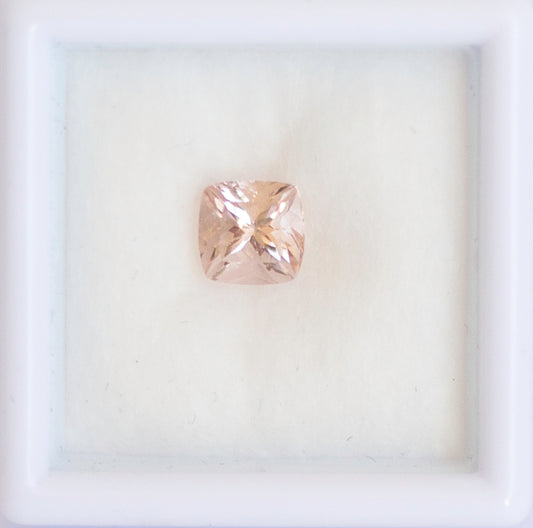 0.95ct Morganites