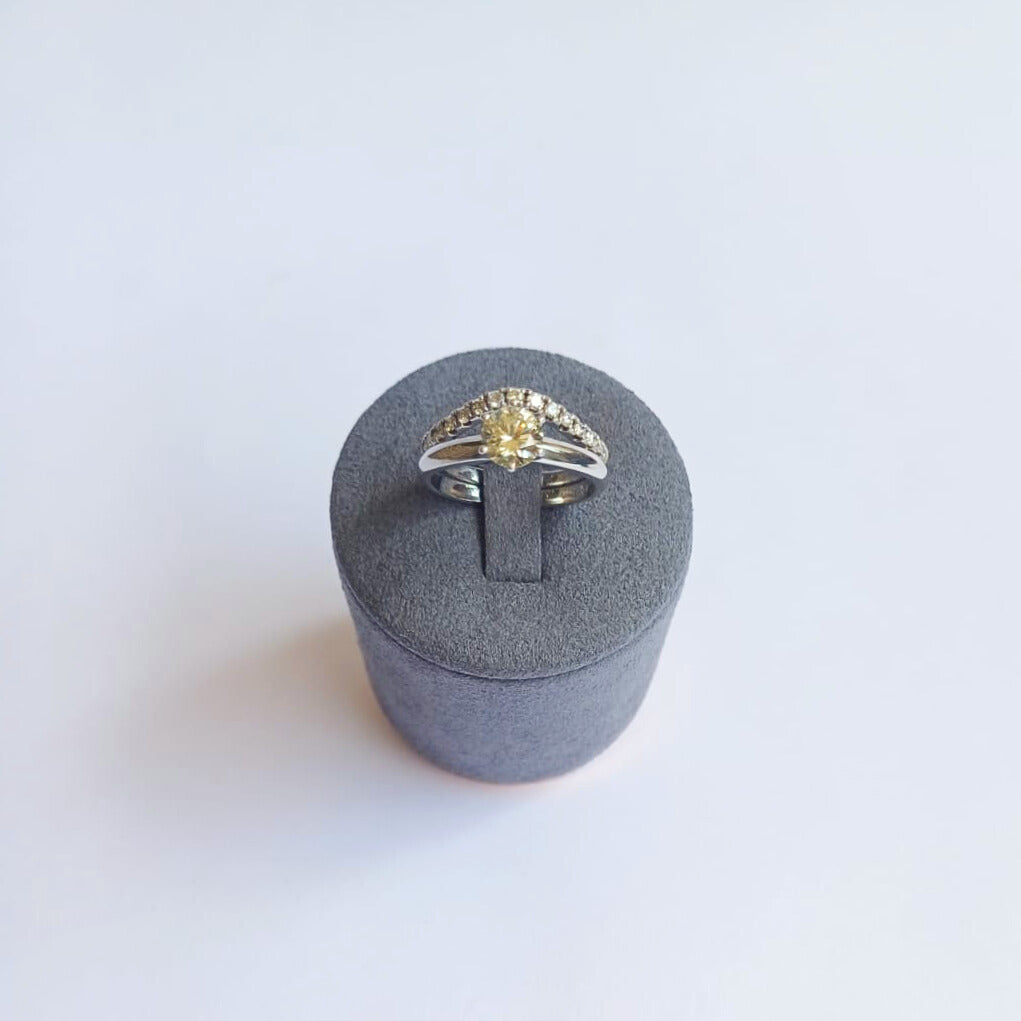 White Gold 6-Claw Diamond Solitaire & Curved Wedding Band Set