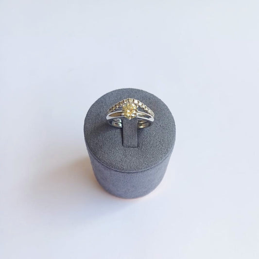 White Gold 6-Claw Diamond Solitaire & Curved Wedding Band Set